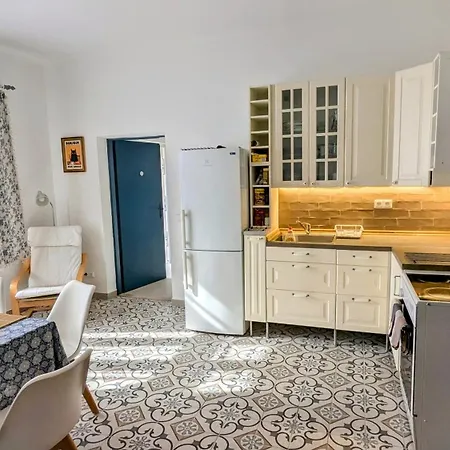 Alber 86 * Jindrichuv Hradec